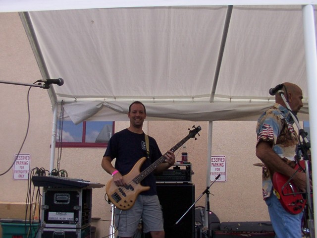 Lionville Fire Company Clambake 09-04-2006.
Chester County Lawmen provided the music.