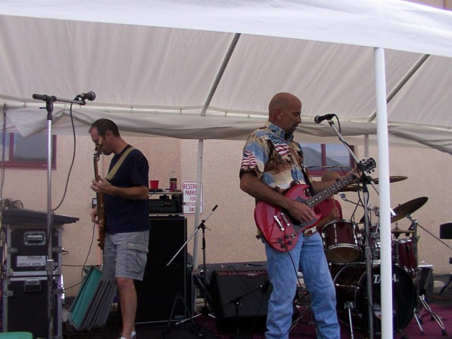 Lionville Fire Company Clambake 09-04-2006.
Chester County Lawmen provided the music.