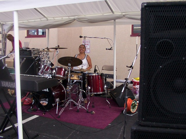 Lionville Fire Company Clambake 09-04-2006.
Chester County Lawmen provided the music.