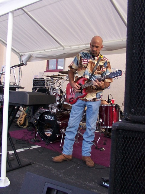 Lionville Fire Company Clambake 09-04-2006.
Chester County Lawmen provided the music.