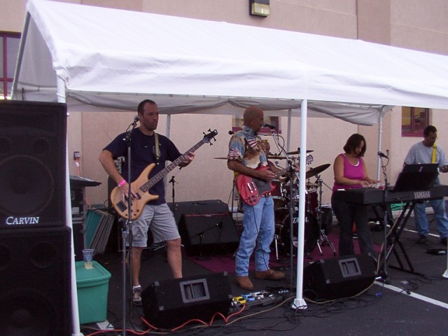 Lionville Fire Company Clambake 09-04-2006.
Chester County Lawmen provided the music.